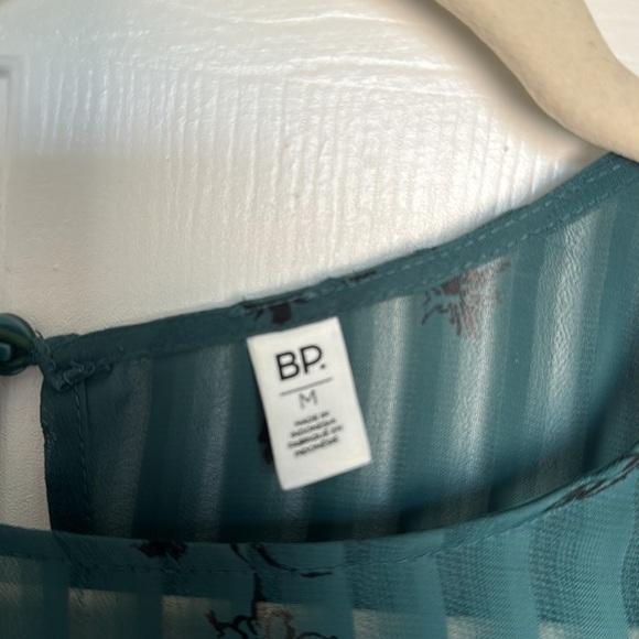 Blouse - Picture 3 of 4